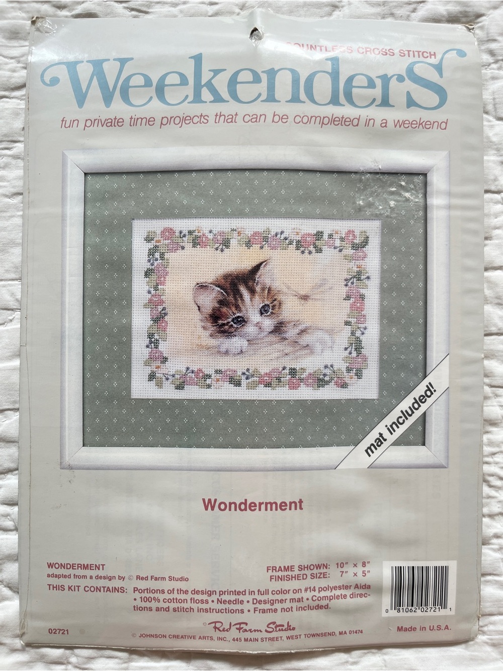 NEW Weekenders Cross Stitch Kit Wonderment Kitten Green Mat Cottage Country Cat